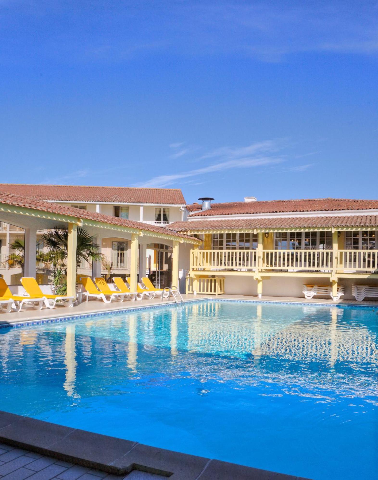 Hotel Et Spa Les Cleunes Oleron 생-트로장-레-뱅 외부 사진