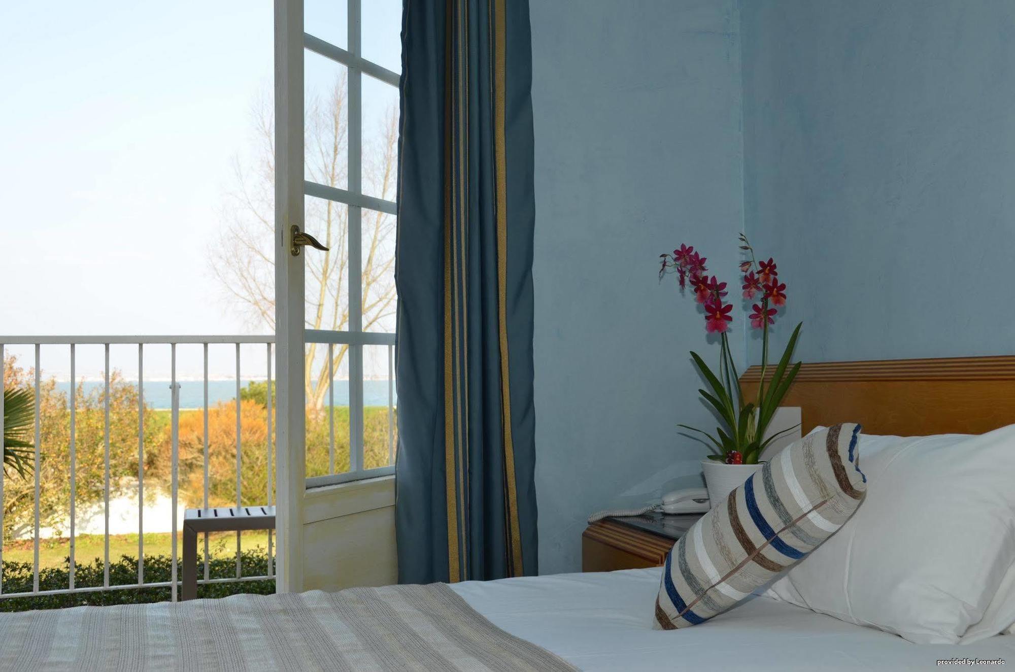 Hotel Et Spa Les Cleunes Oleron 생-트로장-레-뱅 객실 사진